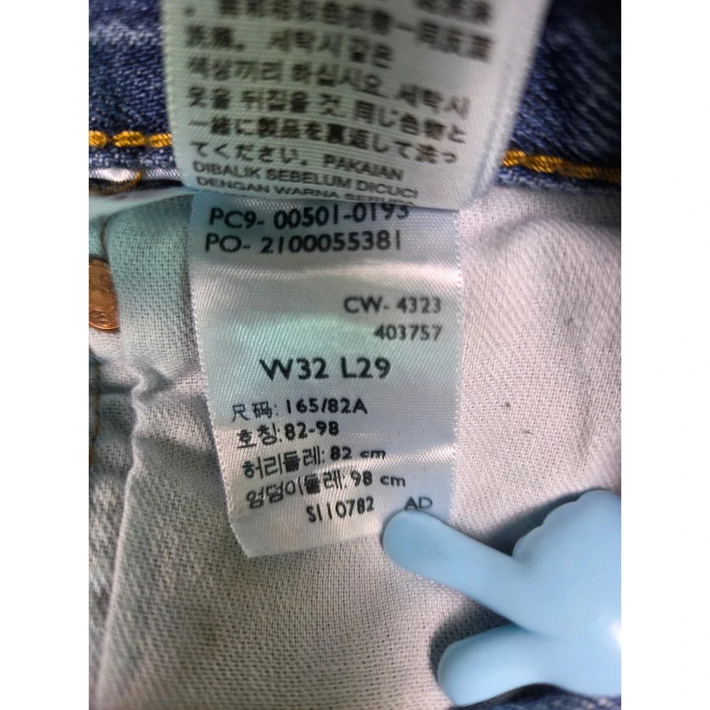 Levi's 501 Original Fit Jeans Mens 32x29 Blue Straight Leg Button Fly 00501-0193
